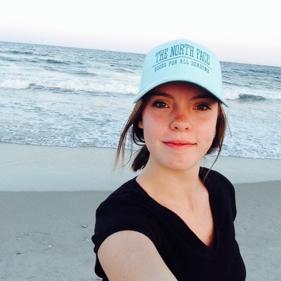 Meet your Posher, Trinity - Picture 1 of 1